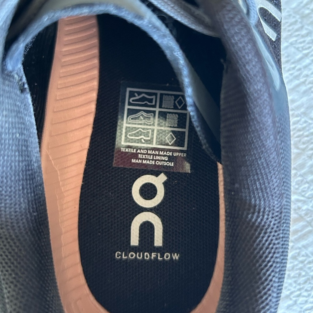 On Running Women's Gray and Pink Cloud-Style Athletic Sneakers - Picture 12 of 12